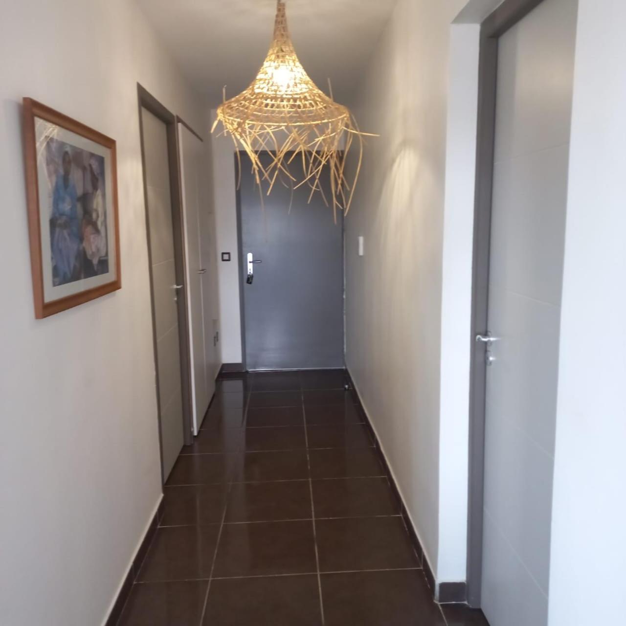 Les Pieds Dans L'Eau Chez Syl Apartamento Le Moule Exterior foto